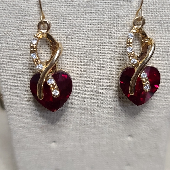 COPY - Gold Ribbon Earrings with Red Crystal Hearts - Picture 5 of 5